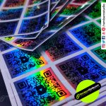 Stickers Holográficos con Código QR: La combinación perfecta de creatividad y tecnología